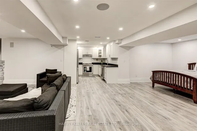 Additional image 32 of 20 Timothy Crt