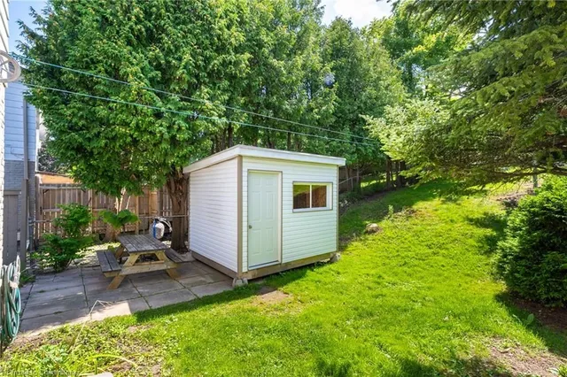 Additional image 17 of 104 Shadeland Cres