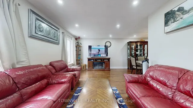 Additional image 4 of 24 Avening Dr