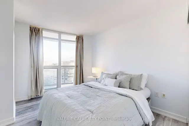 Additional image 20 of 38 Dan Leckie Way Unit 1612