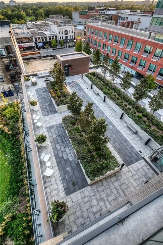 Additional image 40 of 85 Duke St Unit 1404