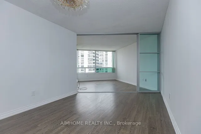 Additional image 12 of 330 Alton Towers Circ Unit 1613