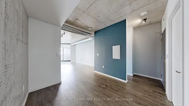 Additional image 23 of 21 Lawren Harris Sq Unit 301