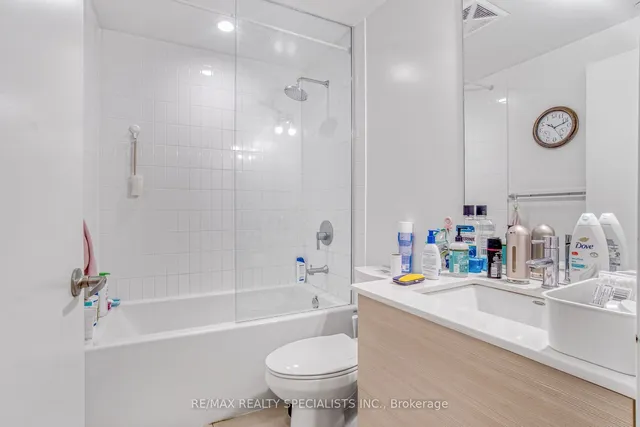 Additional image 24 of 210 Simcoe St Unit 605