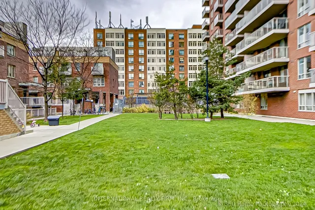 Additional image 26 of 21 Ruttan St Unit TH 141