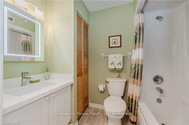 Additional image 17 of 20 ST GEORGE St Unit 302