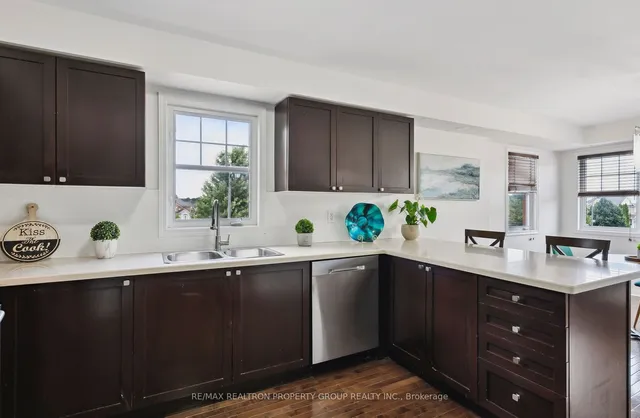 Additional image 4 of 34 Ecopark Gate