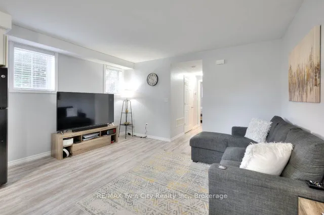 Additional image 8 of 931 Glasgow St Unit 36A