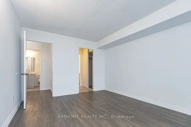 Additional image 20 of 330 Alton Towers Circ Unit 1613