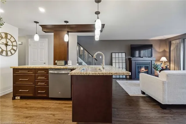 Additional image 9 of 27 Red Clover Cres