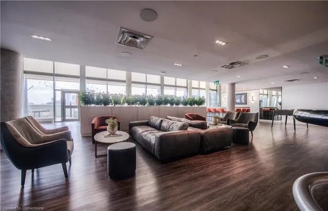 Additional image 23 of 15 Wellington St Unit 1704