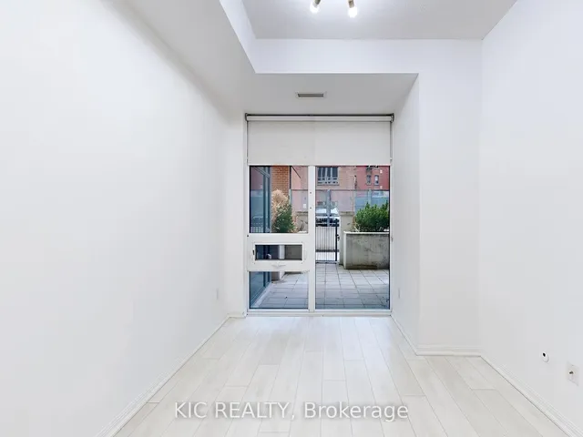 Additional image 18 of 400 Adelaide St Unit 107