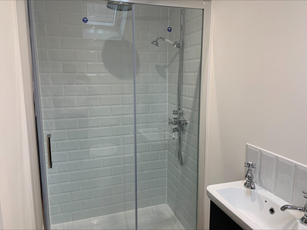 Additional image 10 of Central Wells BA5