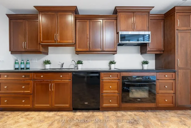 Additional image 13 of 3267 King St Unit PH #7