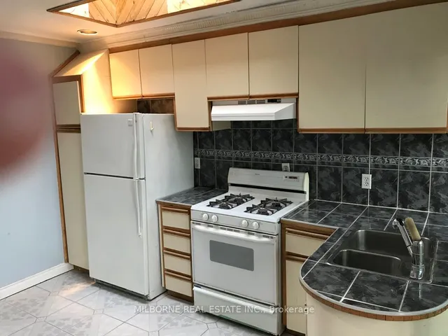 Additional image 15 of 123 Perth Ave