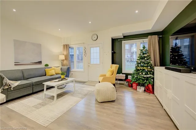 Additional image 14 of 375 Westwood Dr Unit A