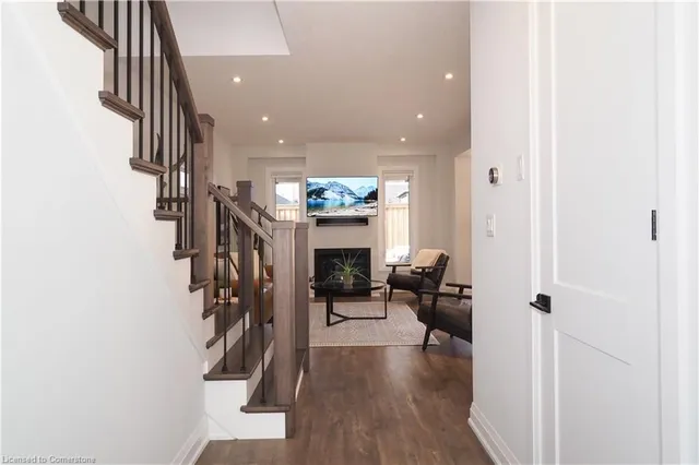 Additional image 6 of 258 Sedgewood St