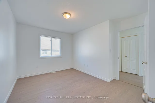 Additional image 21 of 55 Mooregate Cres Unit 15B