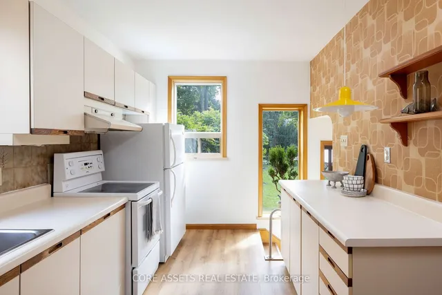 Additional image 6 of 9 Lyndale Dr