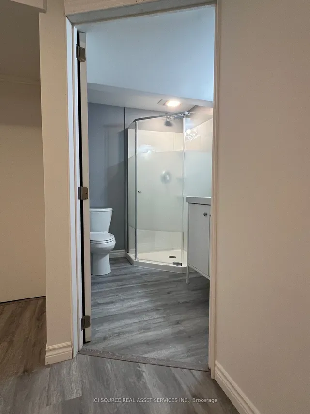 Additional image 18 of 163 Fourth Ave