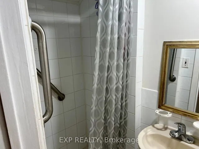 Additional image 36 of 39 Lexington Ave Unit 57