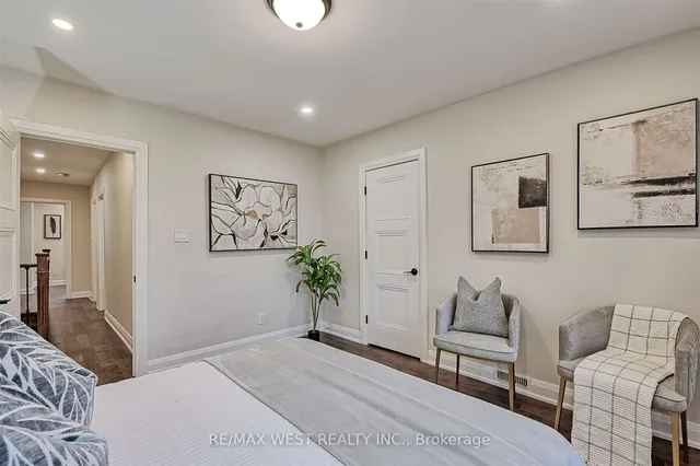 Additional image 23 of 427 Strathmore Blvd