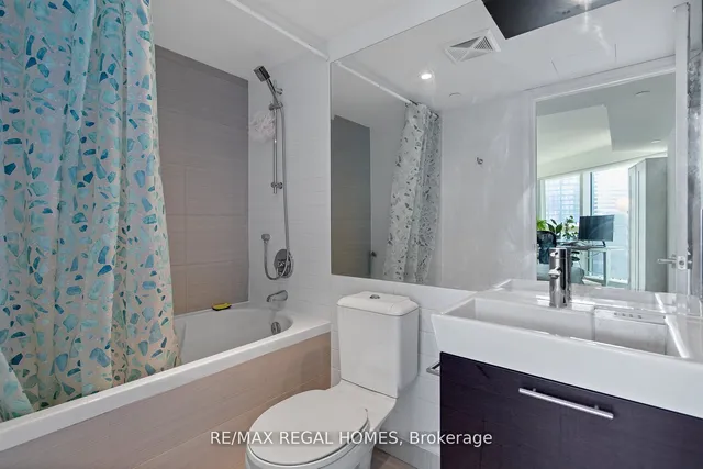 Additional image 8 of 386 Yonge St Unit 2008