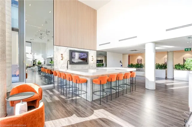 Additional image 21 of 15 Wellington St Unit 303