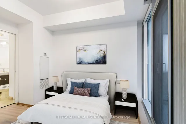 Additional image 11 of 12 york St Unit 3910