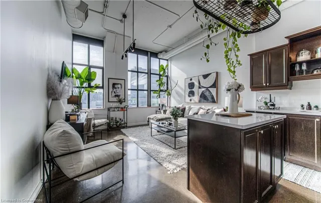 Additional image 2 of 404 King St Unit 306