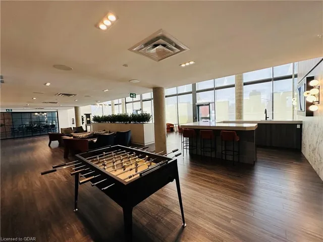 Additional image 38 of 5 Wellington St Unit 612