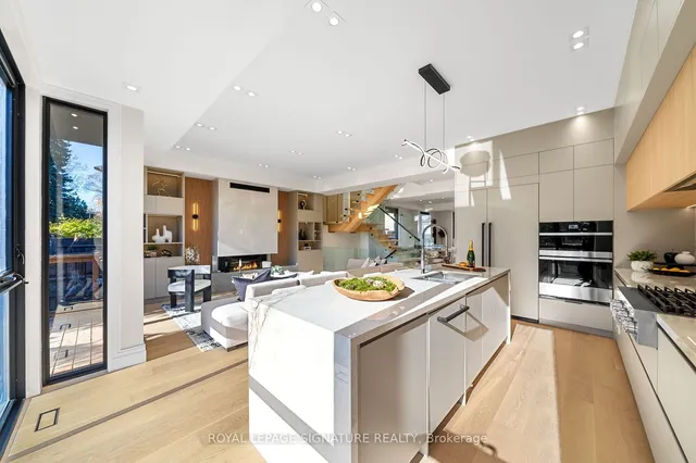 Additional image 11 of 551 Broadway Ave