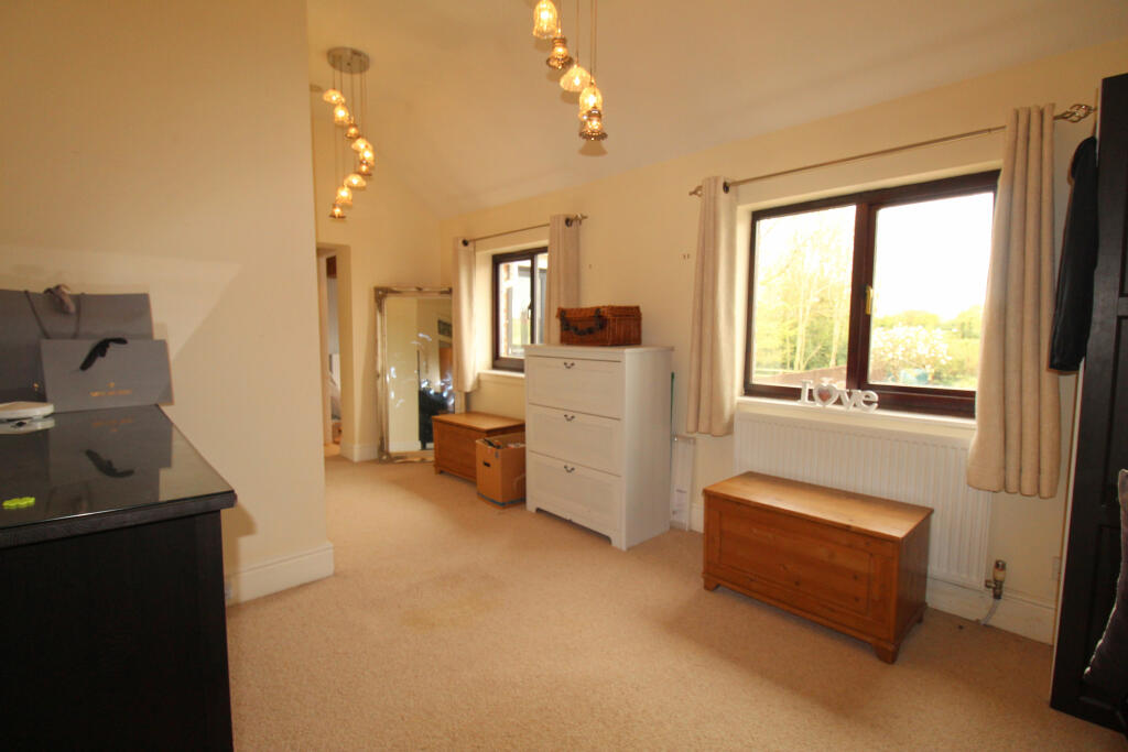 Additional image 19 of Hoopers Pool, Southwick