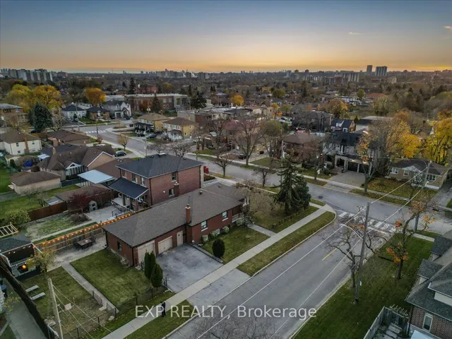 95 Grovedale Ave