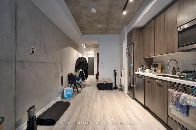 Additional image 11 of 458 Richmond St Unit 204