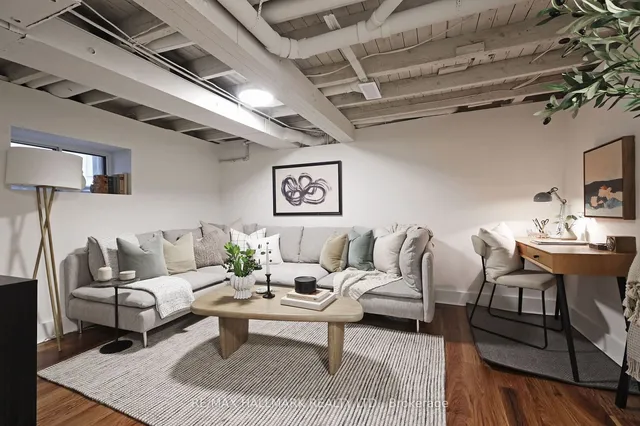 Additional image 32 of 265 Hastings Ave