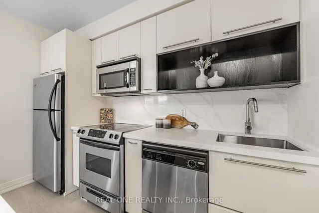 Additional image 11 of 21 Carlton St Unit 2505