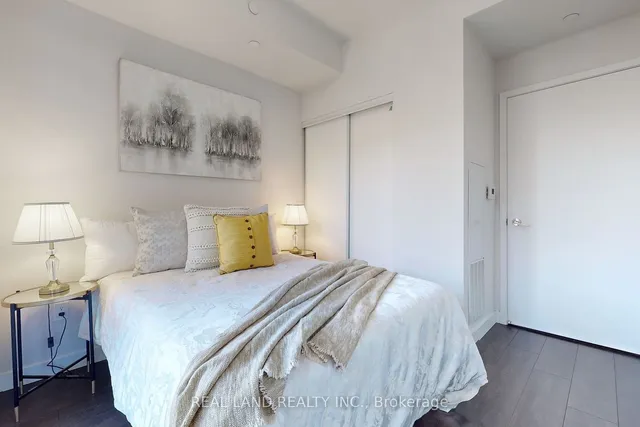 Additional image 25 of 8 Eglinton Ave Unit 608