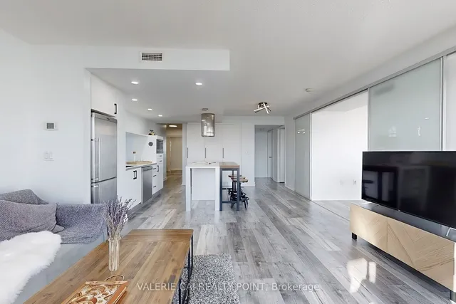 Additional image 6 of 38 Dan Leckie Way Unit 1612