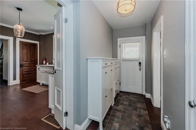 Additional image 17 of 7 Richmond Ave