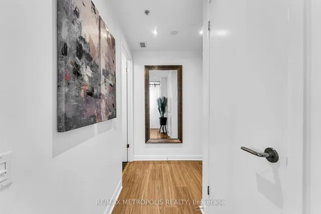 Additional image 5 of 375 King St Unit 3009