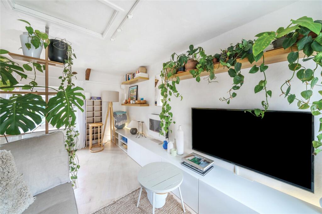 Additional image 13 of St. Thomas Street, Wells, Somerset, BA5