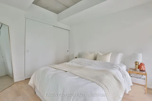 Additional image 10 of 185 Roehampton Ave Unit 406