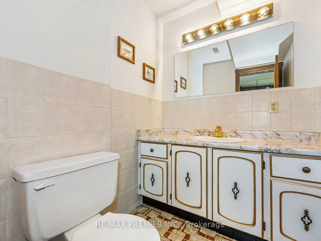 Additional image 33 of 2960 Weston Rd