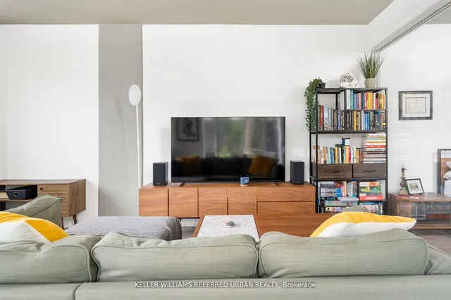 Additional image 3 of 220 George St Unit 301