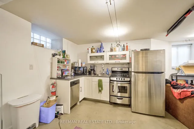 Additional image 31 of 565 Markham St