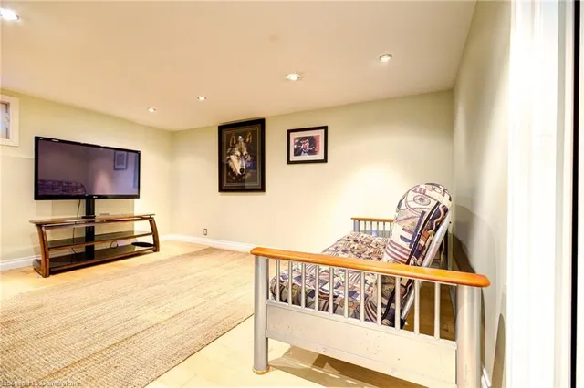 Additional image 12 of 93 Stirling Ave