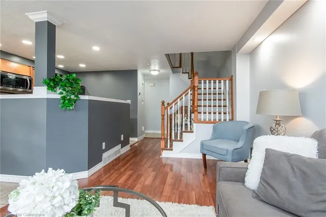 Additional image 10 of 43 Cotton Grass St