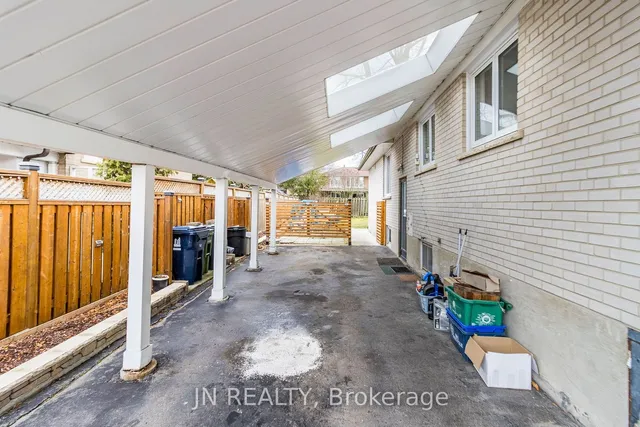 Additional image 29 of 127 Verobeach Blvd