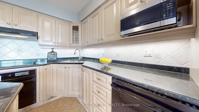 Additional image 18 of 60 Southport St Unit 724